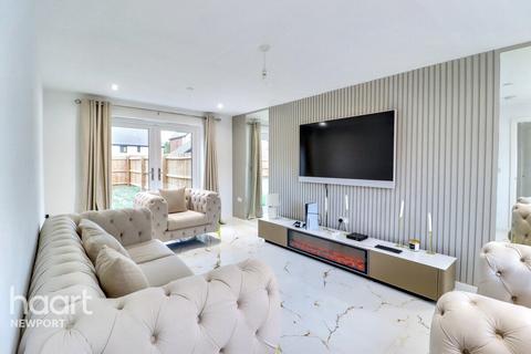 3 bedroom detached house to rent, Oxleaze Reen Road, Gwent