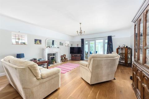 undefined, Pondtail Road, Hampshire GU51