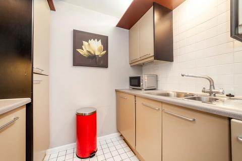 1 bedroom apartment to rent, Cromwell Road, London SW7
