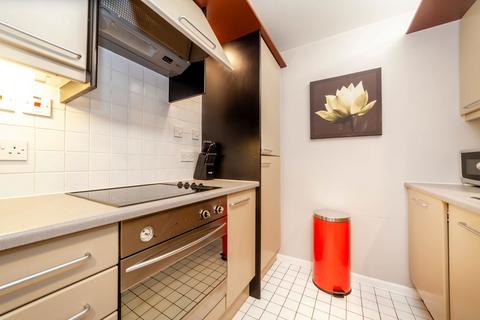 1 bedroom apartment to rent, Cromwell Road, London SW7