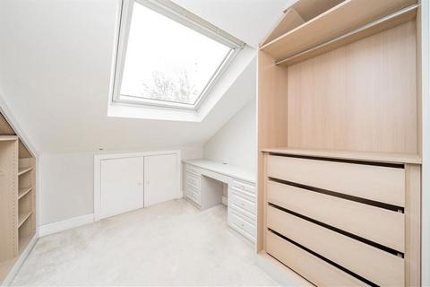 3 bedroom flat for sale, Glenelg Road, London SW2
