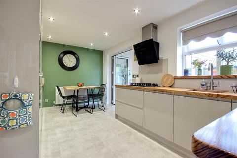 3 bedroom detached house for sale, Badgers Wood, Cottingham