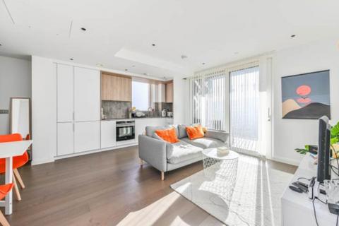 1 bedroom apartment to rent, Phoenix Court, London
