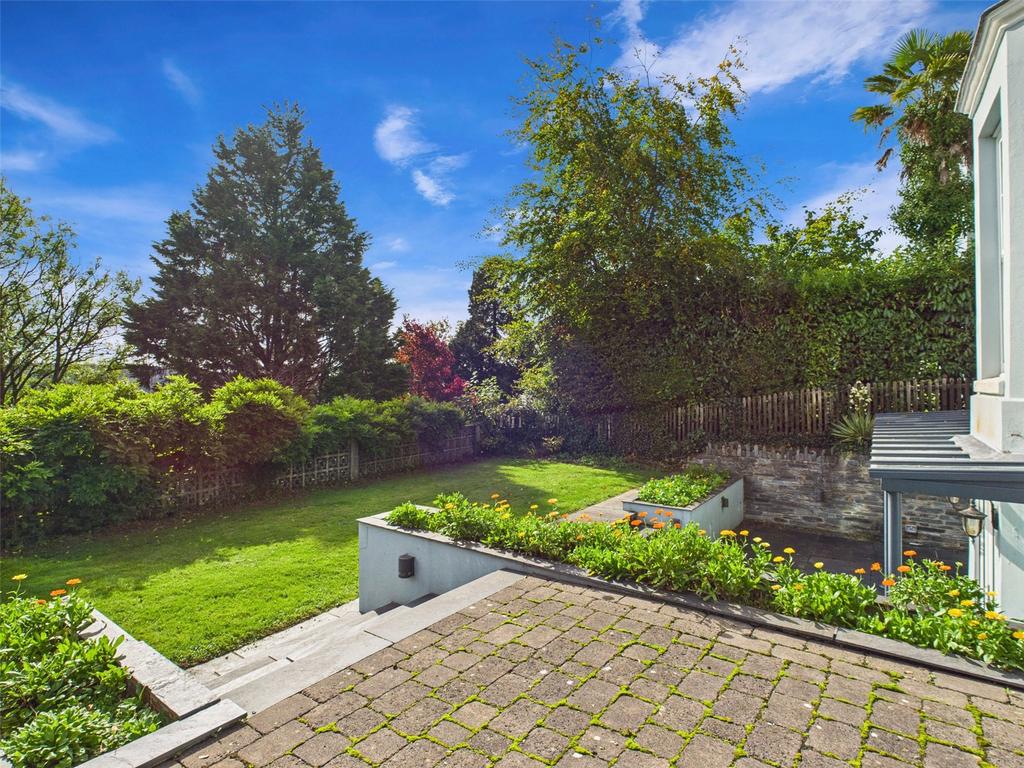 Top Tier Garden