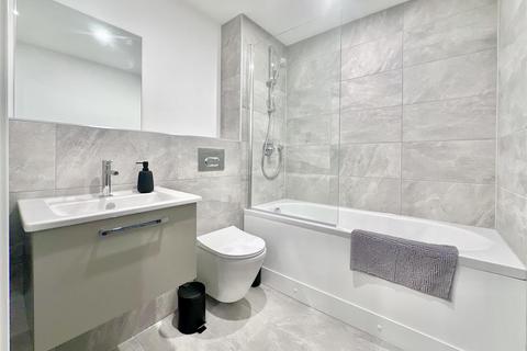 2 bedroom apartment to rent, Eboracum Way, York