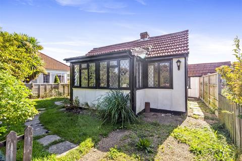 The Poplars, Ferring BN12