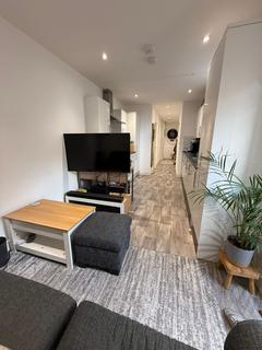1 bedroom flat to rent, London, E18