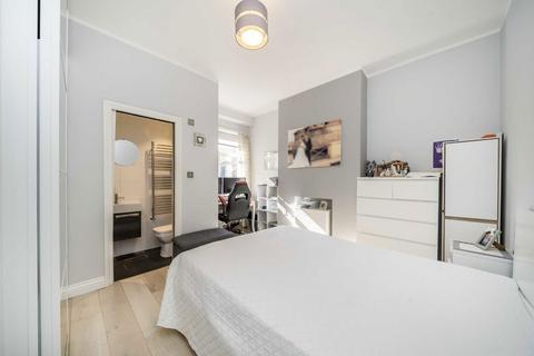 2 bedroom maisonette for sale, Telford Avenue, London SW2