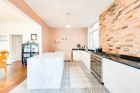 undefined, Hillside Crescent, Leigh-on-sea, SS9