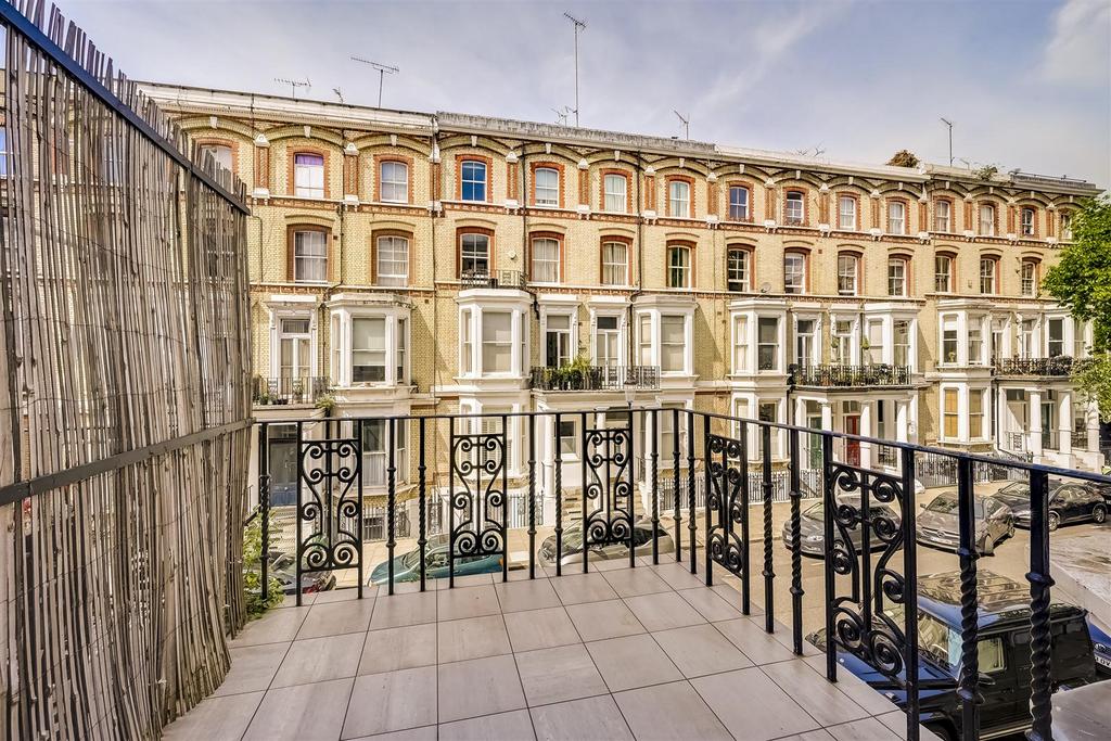 S&amp;P Kensington Lettings Flat B, 15 Cheniston Garde