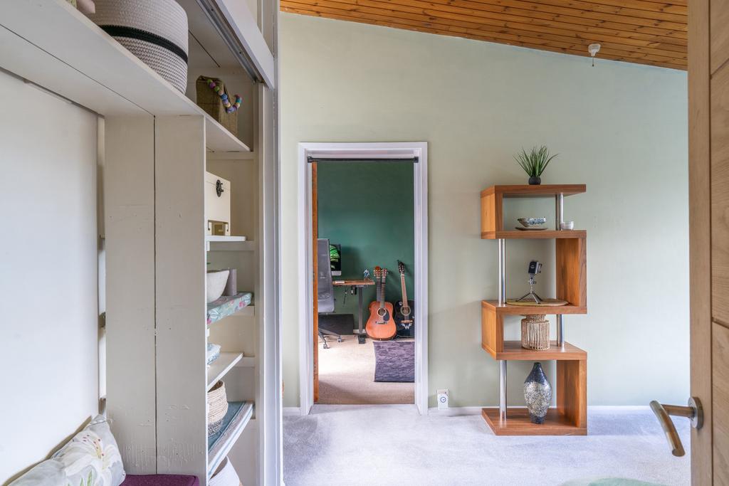 314365 - 6b Crabtree Road High Res-13.jpg