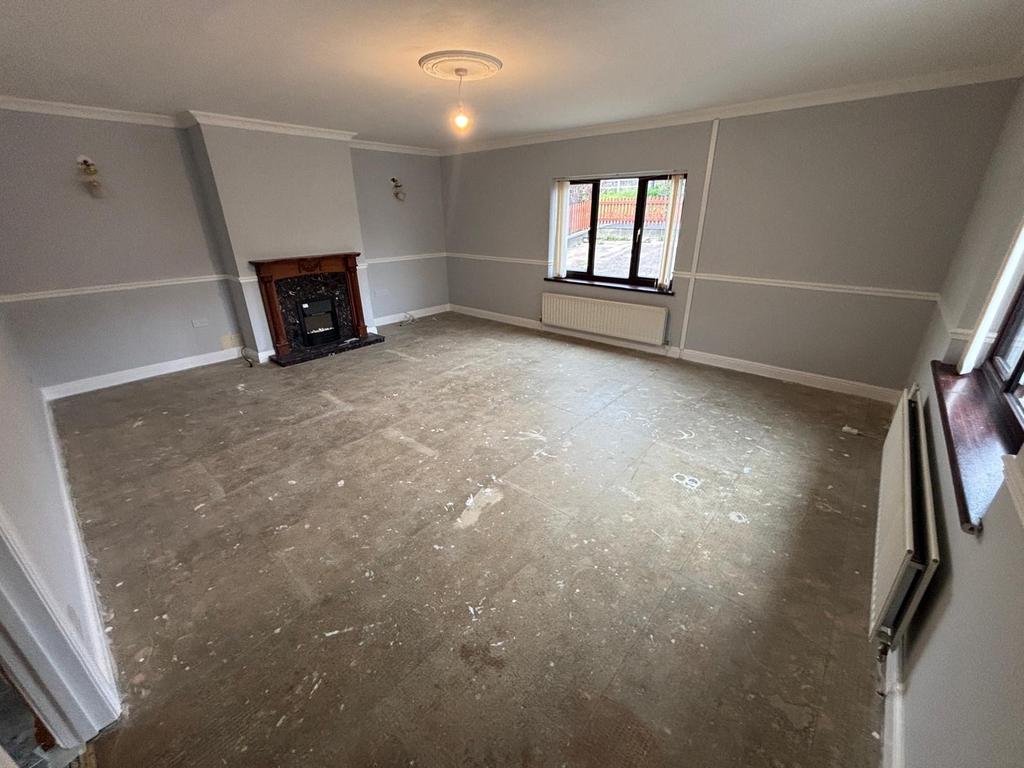 Living room (second image)