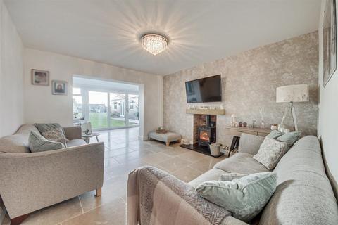 4 bedroom semi-detached house for sale, Summerwood Lane, Ormskirk L39