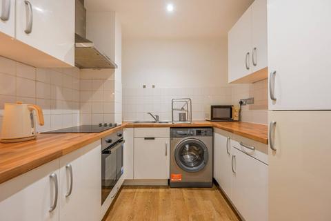 2 bedroom flat to rent, Greatorex Street, Aldgate, London, E1