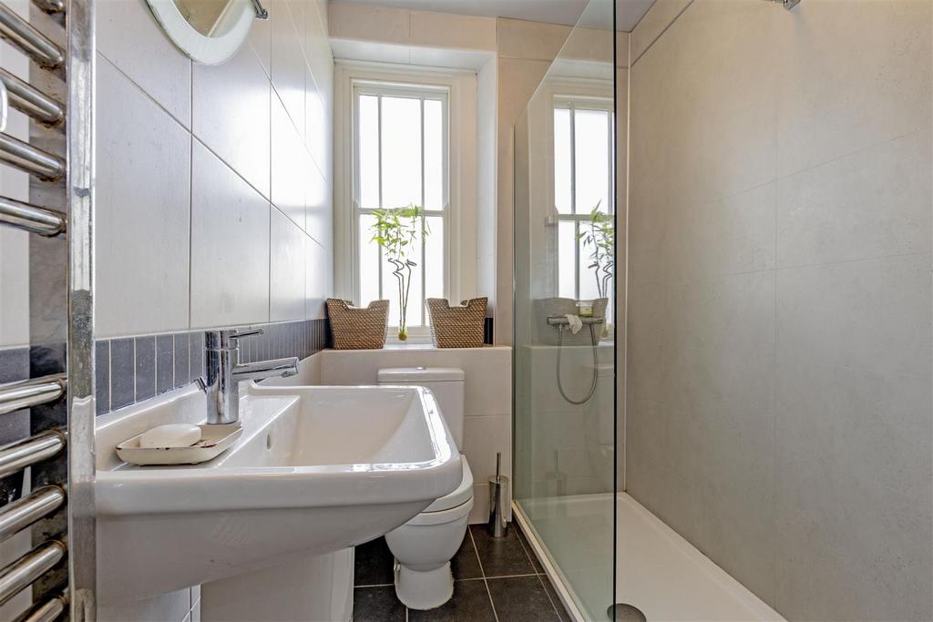 Shower Room-1.jpg