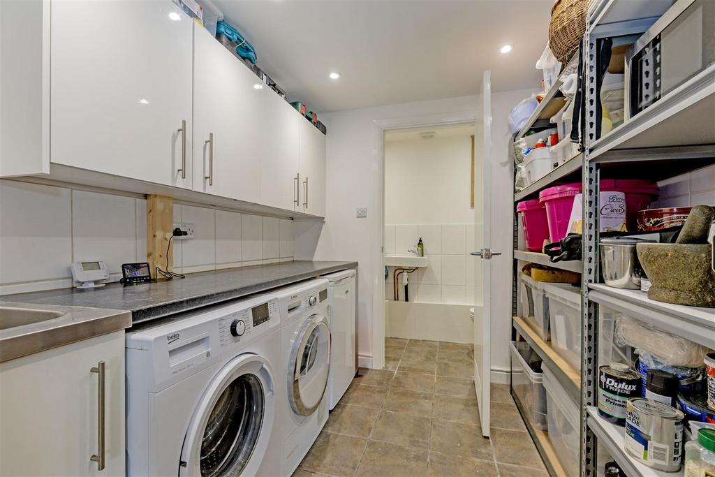 Utility Room-1.jpg