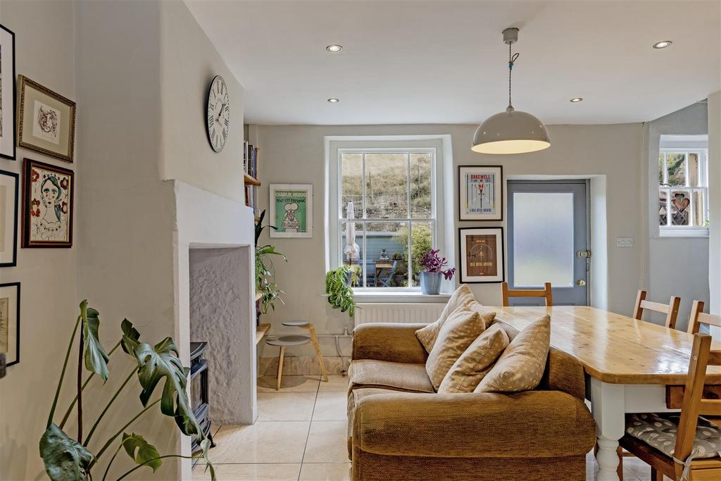 Dining Room-6.jpg