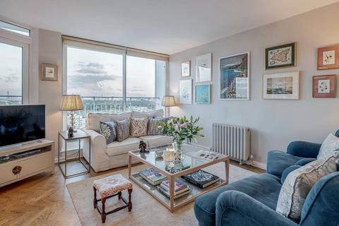 2 bedroom flat to rent, Campden Hill Towers, Notting Hill Gate, London, W11