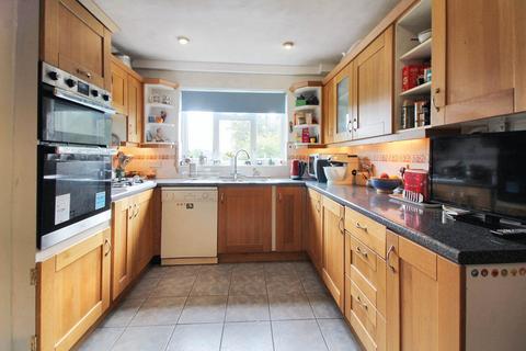 undefined, Aylesbury Road, Bierton