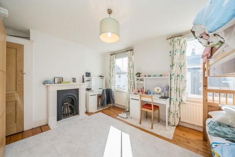 undefined, Talbot Road, Old Isleworth TW7