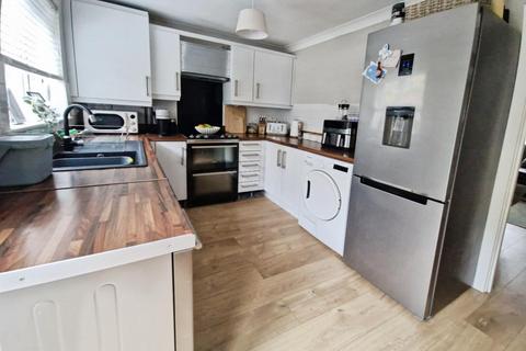 3 bedroom semi-detached house for sale, Clos Tyn Y Coed, Sarn, Bridgend