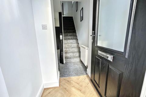 2 bedroom semi-detached house for sale, Raylees Gardens, Dunston, Gateshead, Tyne and Wear, NE11 9SA
