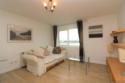 2 bedroom apartment to rent, Ferguson Close, London, E14