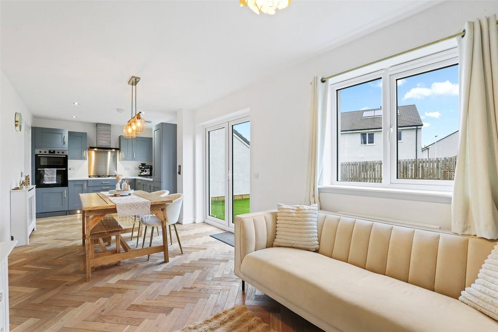 Kitchen/Dining
