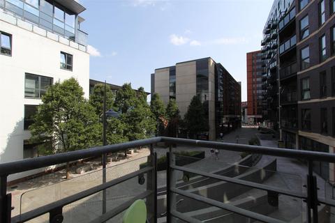 2 bedroom flat to rent, Waterloo Court, Waterloo Street