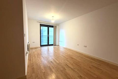 2 bedroom flat to rent, Waterloo Court, Waterloo Street