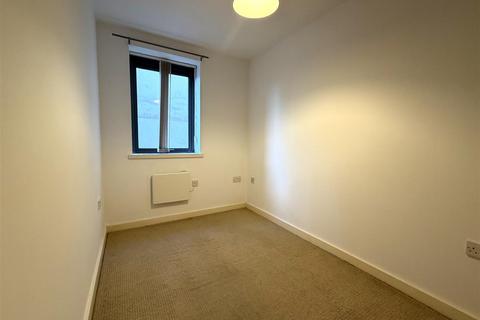 2 bedroom flat to rent, Waterloo Court, Waterloo Street
