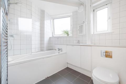 2 bedroom flat for sale, Renton Close, SW2