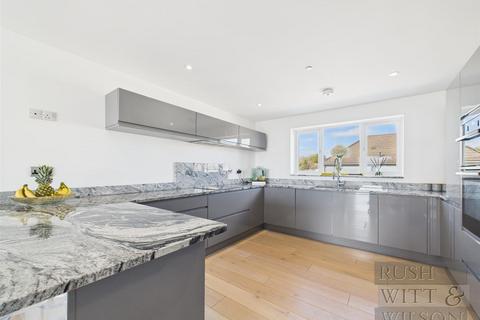 5 bedroom detached house for sale, Amsterdam Way, St. Leonards-On-Sea