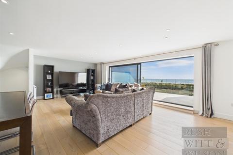 5 bedroom detached house for sale, Amsterdam Way, St. Leonards-On-Sea