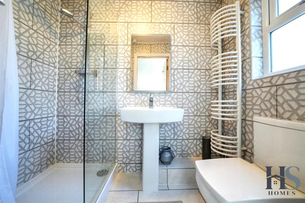 Shower room.jpg