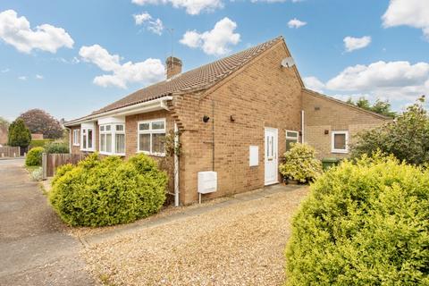 3 bedroom semi-detached bungalow to rent, Kings Croft, Dersingham