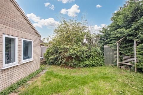 3 bedroom semi-detached bungalow to rent, Kings Croft, Dersingham