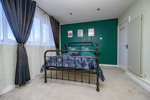 undefined, Chapel Close, Watford