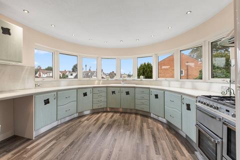 4 bedroom detached house for sale, Derby Avenue, Skegness PE25
