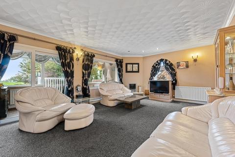 4 bedroom detached house for sale, Derby Avenue, Skegness PE25