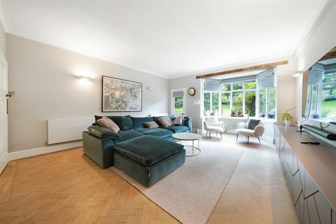 undefined, Chartfield Avenue, Putney