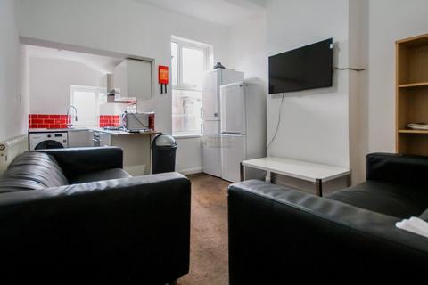 5 bedroom flat to rent, Dawlish Road, Birmingham B29