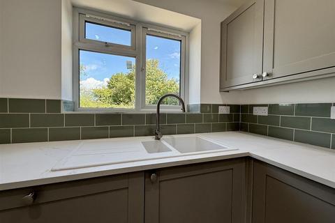 1 Bramley Road, Doe Lea, Chesterfield, S44 5PW