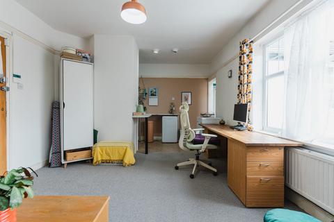 1 bedroom flat for sale, Holbrook Road, South Knighton, LE2