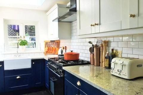 2 bedroom apartment for sale, Rochester Square, Camden, NW1