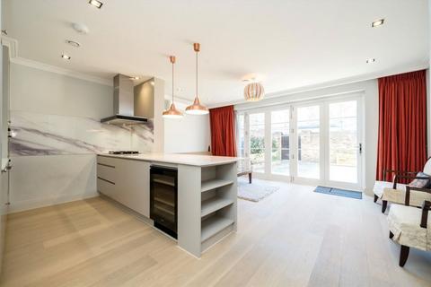 5 bedroom townhouse for sale, London W4