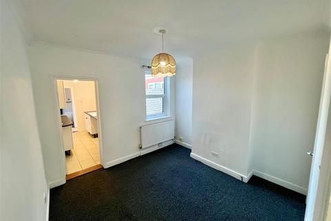 3 bedroom terraced house for sale, Raglan Street, Lowestoft, Suffolk, NR32