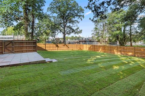 undefined, College Way, Weybridge, KT13