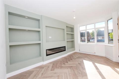 3 bedroom semi-detached house for sale, Meadowfields Drive, York