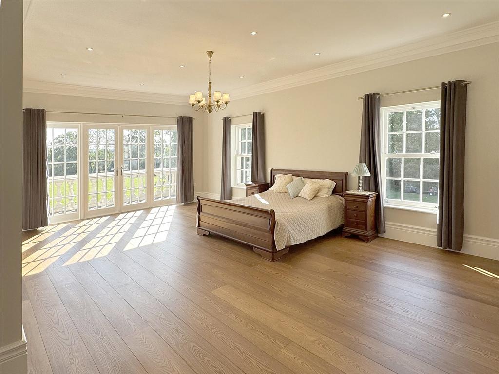 Main Bedroom